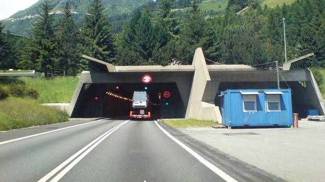 Das Südportal des Gotthard-Strassentunnels.