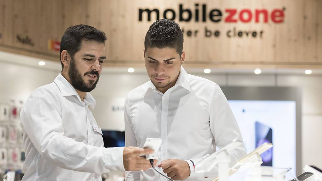 Mobilezone steigert 2021 Gewinn deutlich - Höhere Dividende