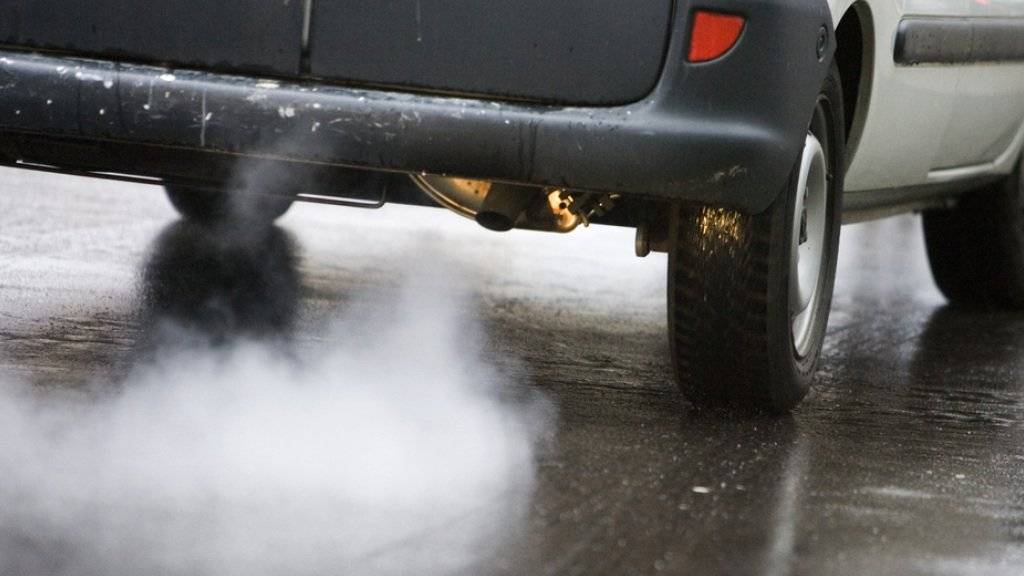 Die Luftverschmutzung in Teheran wird zu 80 Prozent Fahrzeugabgasen zugeschrieben. (Symbolbild)