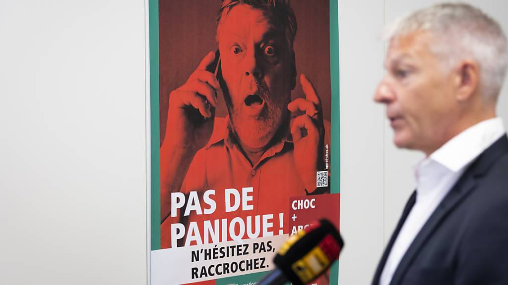 Seit mehreren Wochen läuft in der Schweiz eine Kampagne, die auf Telefonbetrug aufmerksam macht. (Archivbild)