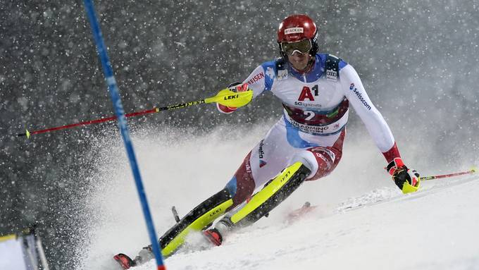 Marco Schwarz gewinnt Nacht-Slalom daheim – Zenhäusern verpasst Podest
