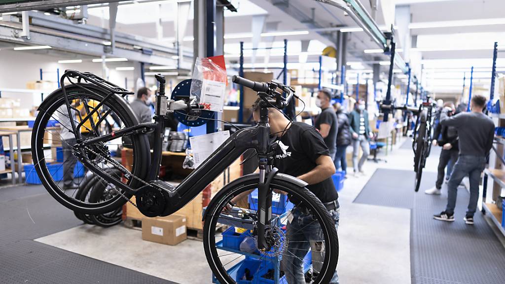 Sowohl die Produktion wie auch die Administration sind vom Stellenabbau betroffen. (Archivbild)