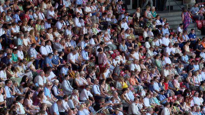 «Dient der geistigen Erbauung»: Zeugen Jehovas treffen sich zum Sonderkongress