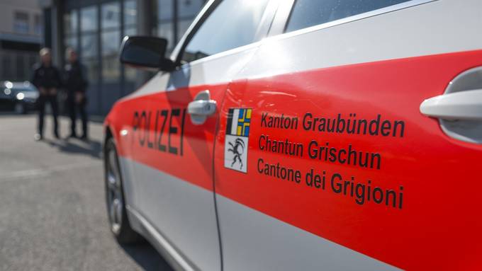 Kapo Graubünden schiesst auf Autofahrer