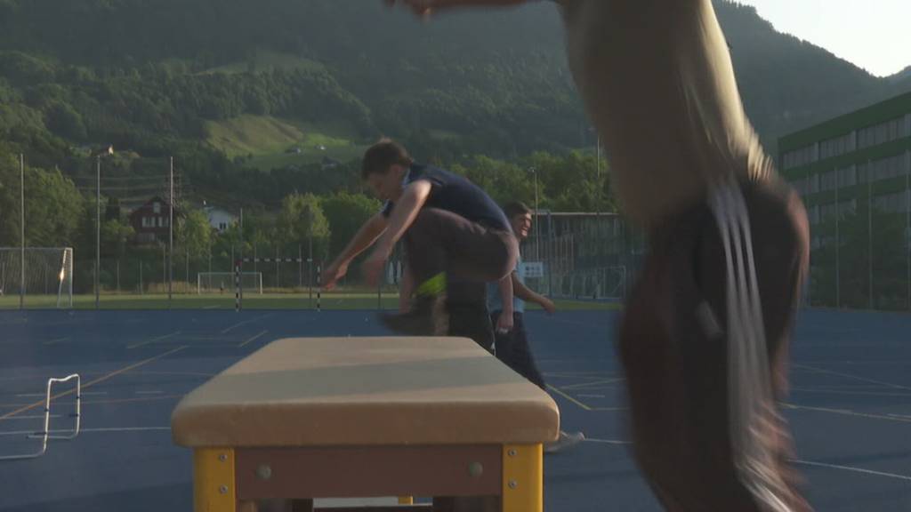 Jungschwinger Pirmin Suter vor Rigi Schwingen