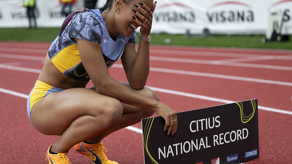 Ditaji Kambundji ist nach ihren Rekordzeiten in Bern zunächst etwas ungläubig