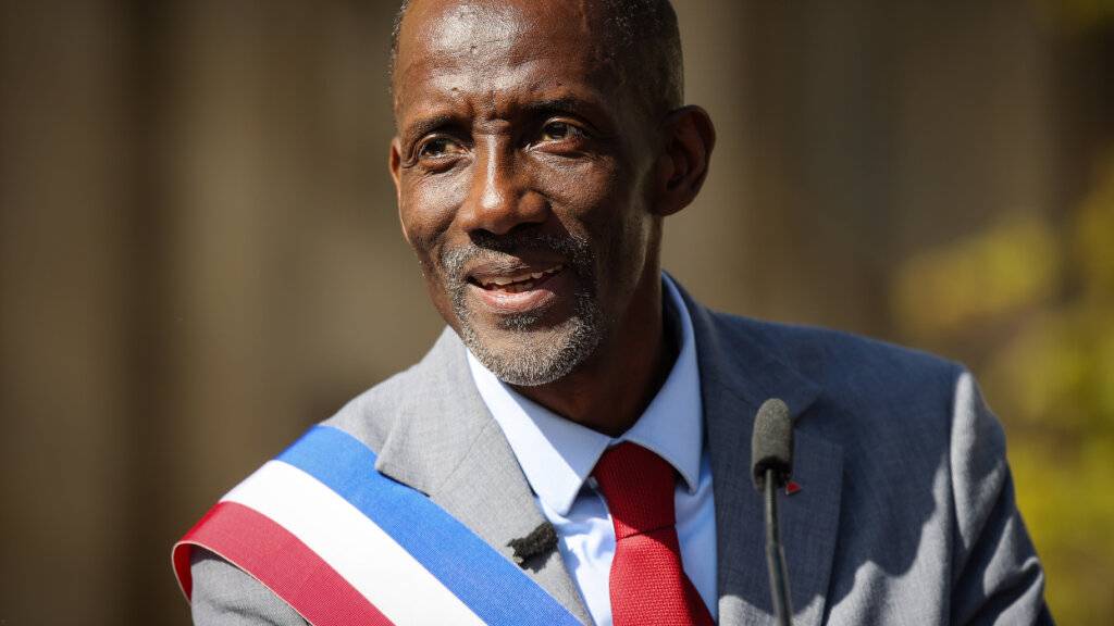 Der Bürgermeister von Saint-Denis, Bally Bagayoko, verstand das Abhängen des Porträts von Präsident Emmanuel Macron als symbolische Geste. (Archivbild)