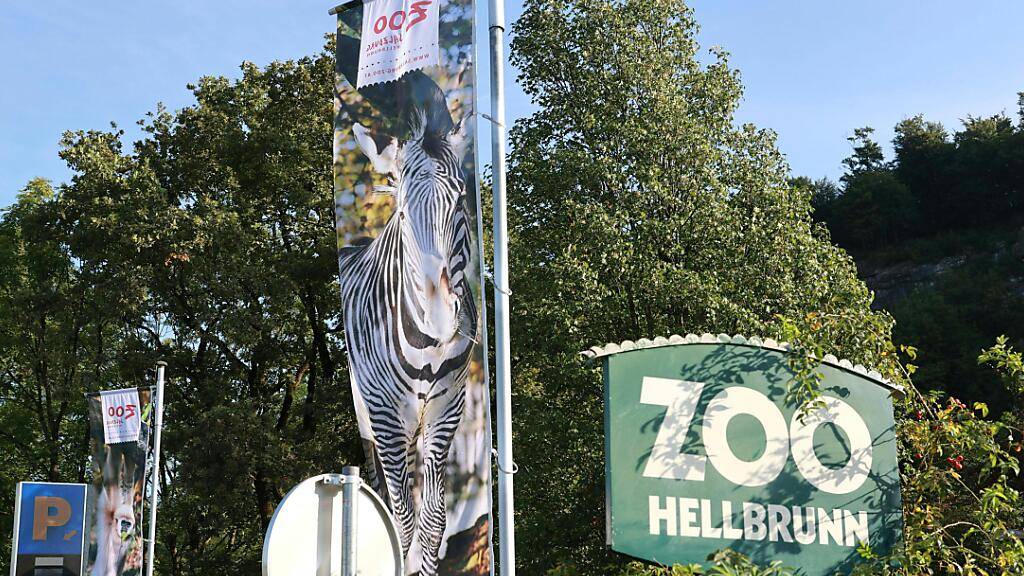 Der Eingangsbereich des Zoo Salzburg Hellbrunn. Foto: Franz Neumayr/APA/dpa