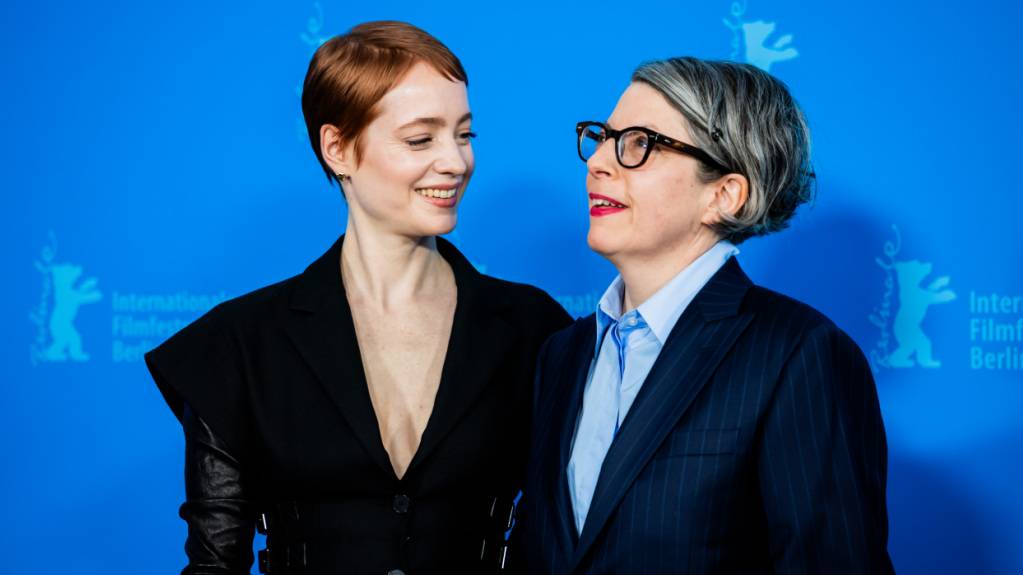 «Heldin» - hier mit Hauptdarstellerin Leonie Benesch (links) und Regisseurin Petra Volpe war der erfolgreichste Schweizer Film im vergangenen Jahr.