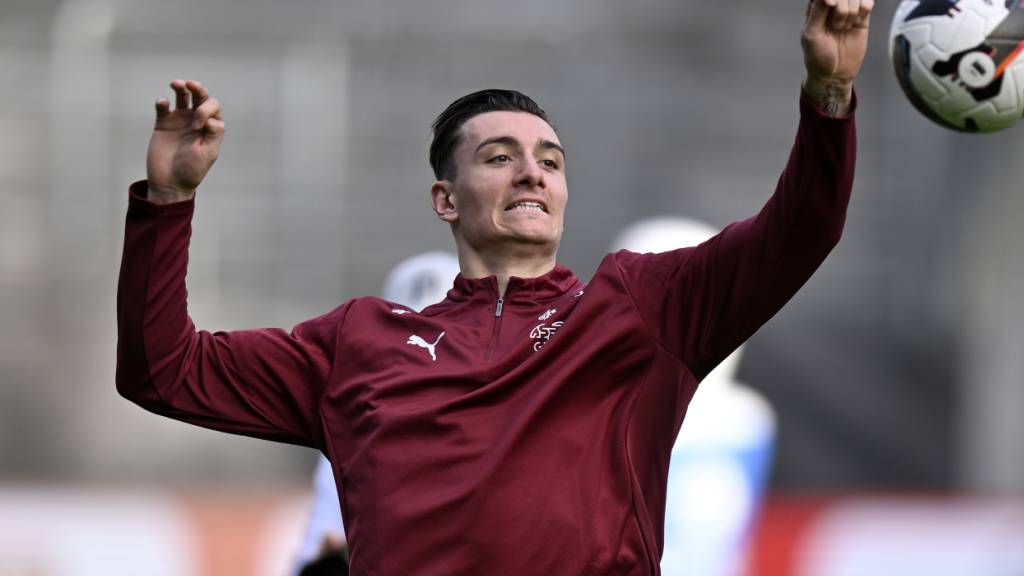 Cédric Zesiger entfernt sich mit Augsburg weiter von der Abstiegszone