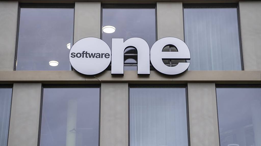 Das Logo von Softwareone am Hauptsitz in Stans. (Archivaufnahme)