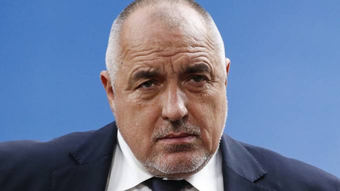 Bulgariens Regierung bleibt im Amt trotz Rücktrittforderungen