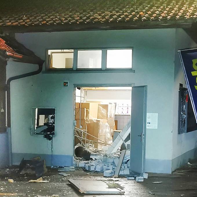 Bankomat in Meikirch gesprengt – Polizei sucht nach weissem Fluchtfahrzeug