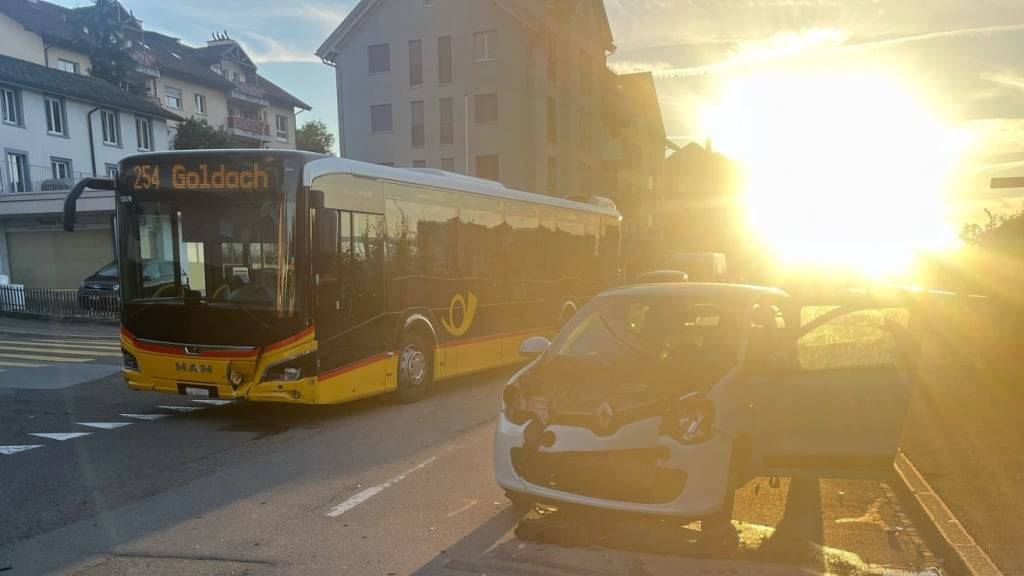 Autofahrerin übersieht in Rorschacherberg Postauto