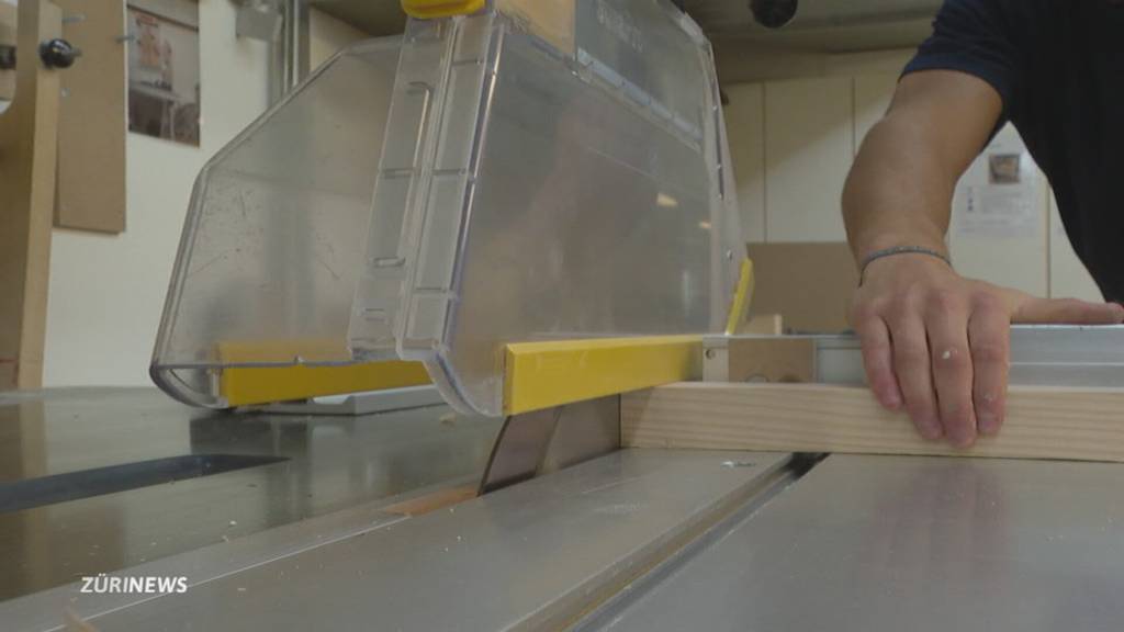 Zürcher Gemeinderat rettet Schreiner-Ausbildungszentrum 