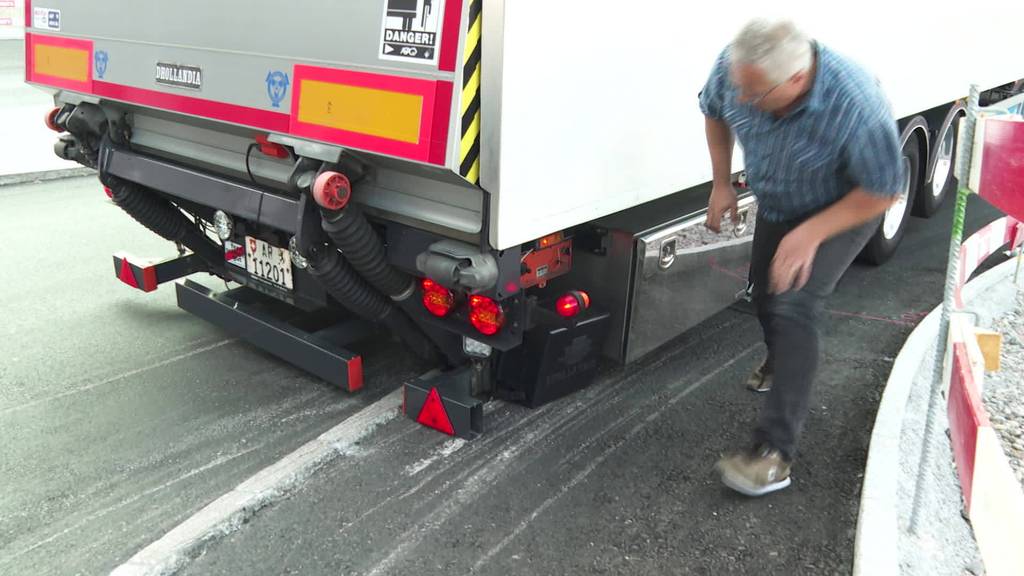 Wütende Fahrer: Neuer Kreisel in Wattwil zerkratzt die LKW's