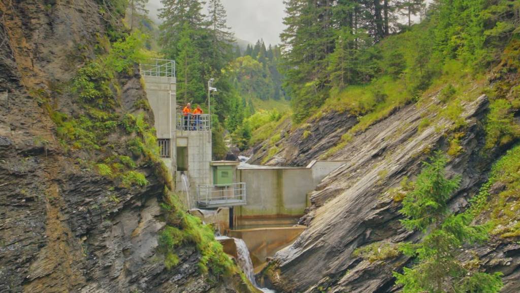 BKW nimmt neues Kraftwerk in Betrieb und überzieht Budget