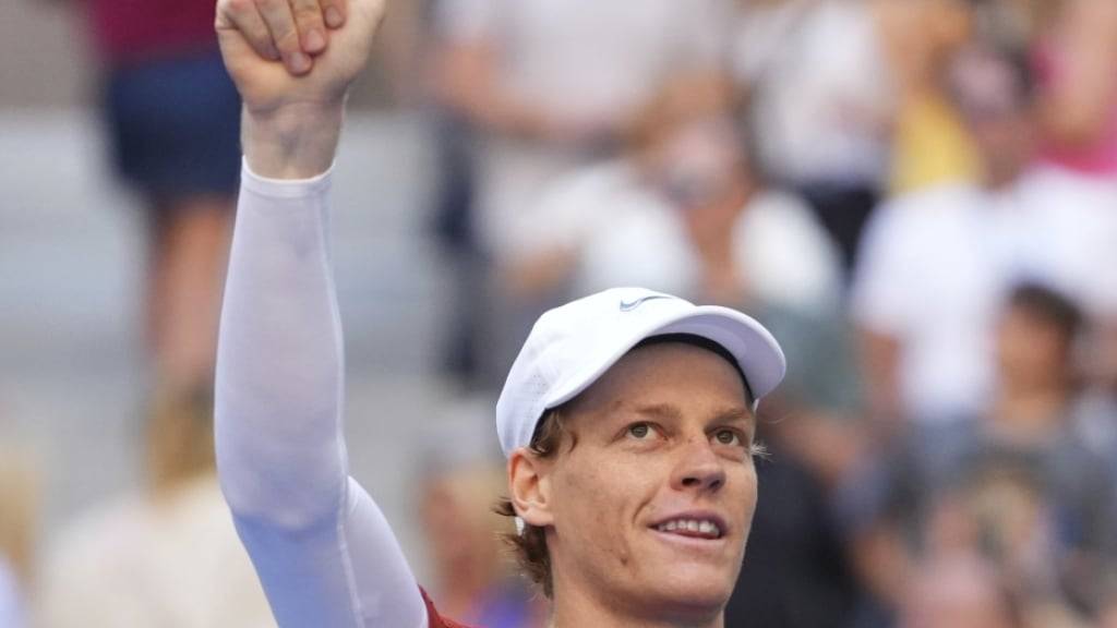 Daumen hoch: Trotz eines etwas wackligen Starts zog Jannik Sinner letztlich souverän in die US-Open-Achtelfinals ein