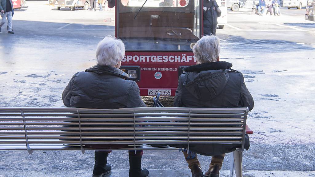 Sie werden mehr in der Schweiz: ältere Menschen, die eine Altersrente beziehen. (Symbolbild)