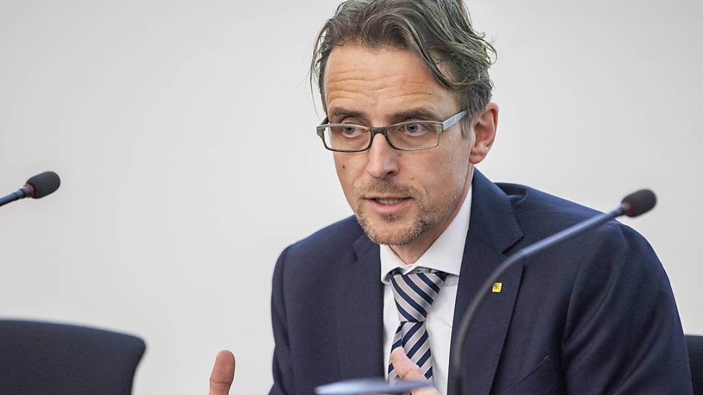Der Urner Regierungsrat Urs Janett (FDP) fordert namens der Zentralschweizer Finanzdirektoren eine Öffnung der Wirtschaft.