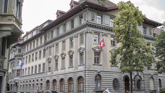 Luzerner GPK stellt Unzulänglichkeiten rund um «Café Fédéral» fest