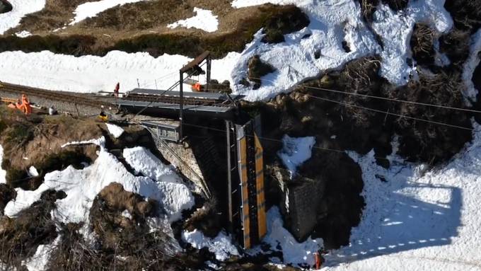Urner Steffenbachbrücke ist wieder «aufgefaltet»