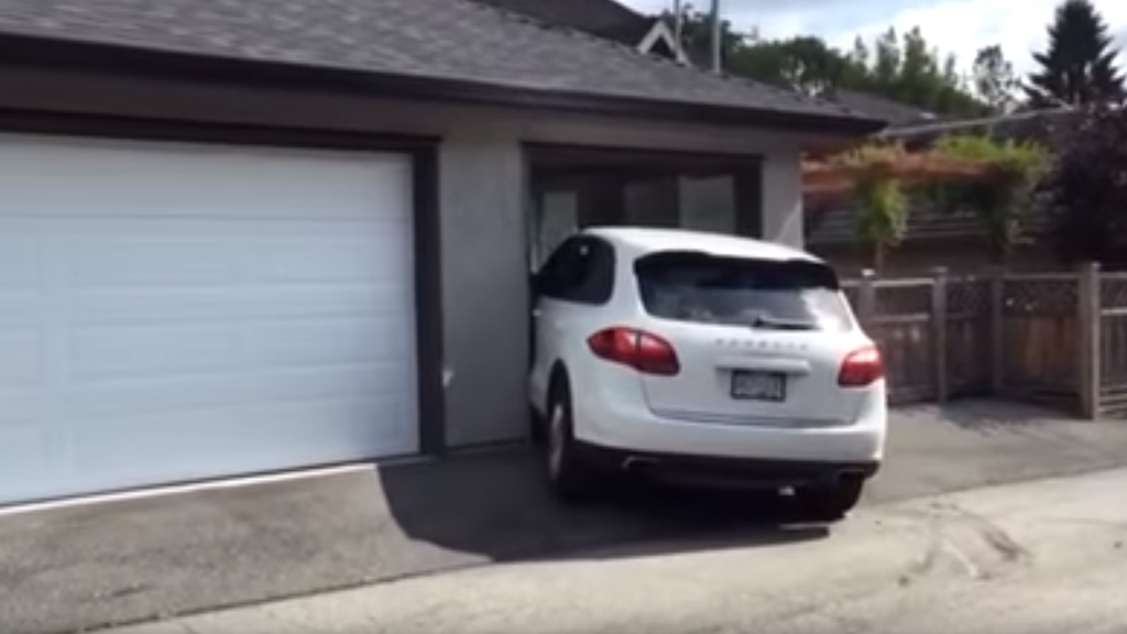 Dieser Porsche muss in die Garage