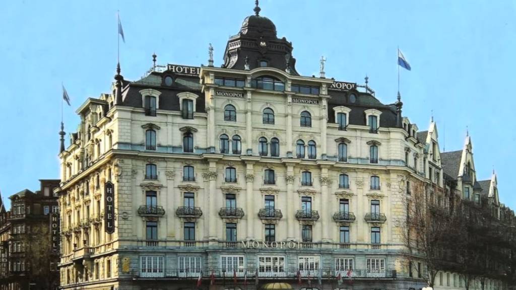 Das altehrwürdige Hotel Monopol in Luzern begeistert seine Gäste - und die Hörer des Werbevideos.