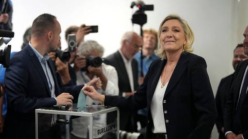 Rechtsnationale führen in Frankreichs Parlamentswahl