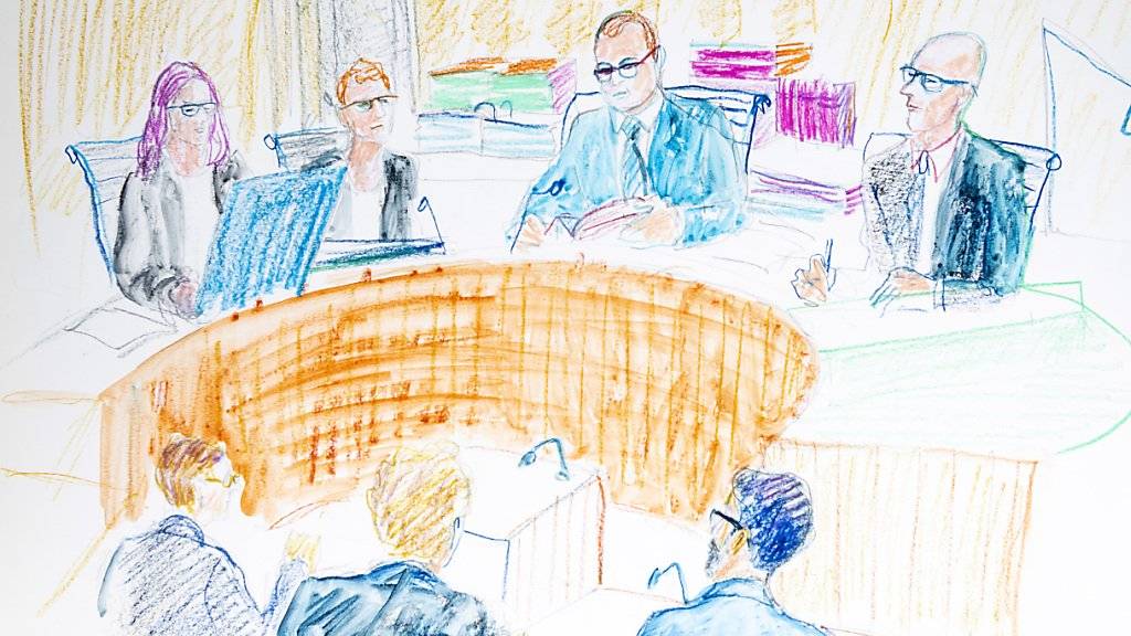Die zehn Angeklagten im An'Nur Prozess in Winterthur seien «ganz normale Muslime», keine Extremisten, so ihre Anwälte.