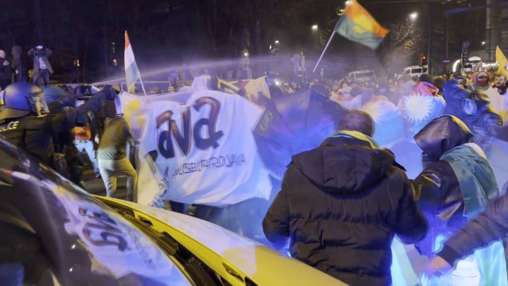 Ausschreitungen bei Demo gegen syrische Regierung in Bern