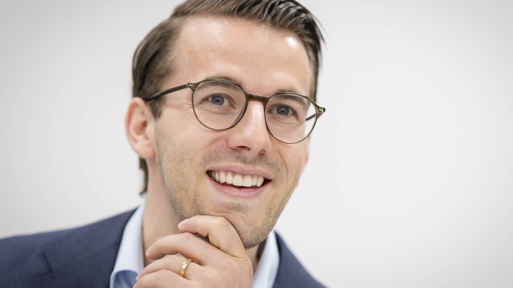 Nationalrat Andri Silberschmidt will für die FDP 2027 den Sitz im Zürcher Regierungsrat verteidigen.