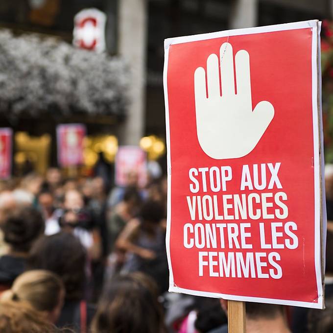 Frau in Koma: Protest nach Angriff auf fünf Frauen in Genf