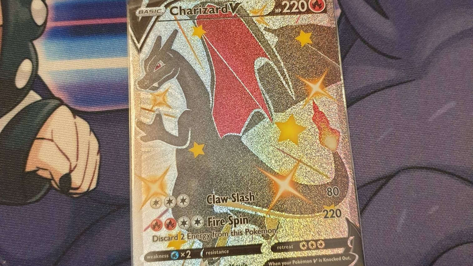 Charizard V Shiny