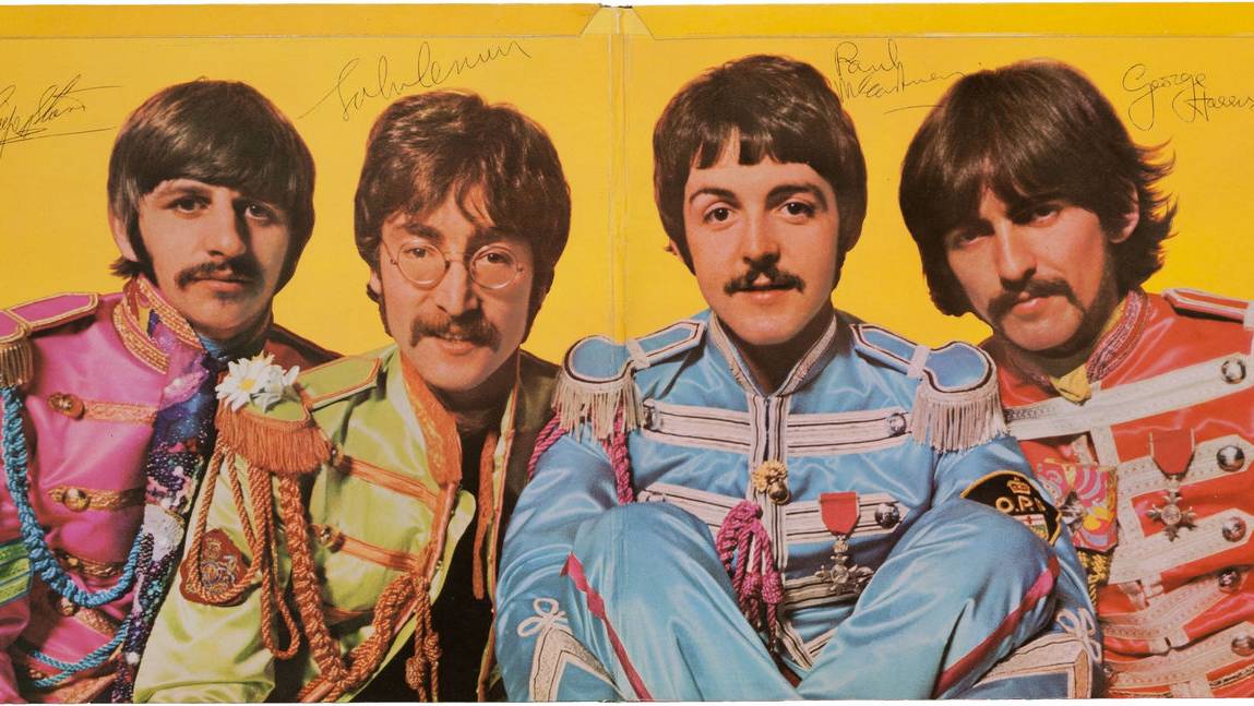 Beatles Sgt Pepper's Lonely Hearts Club Band