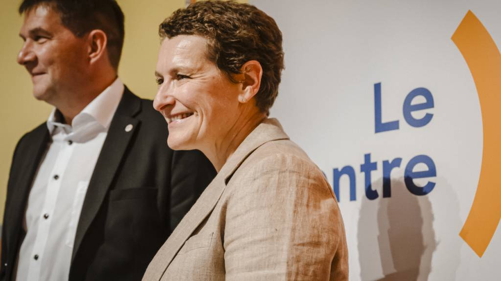 Mit ihnen steigt die Mitte Freiburg in die Staatsratswahlen: Marie-France Roth Pasquier (r.) und Markus Julmy.
