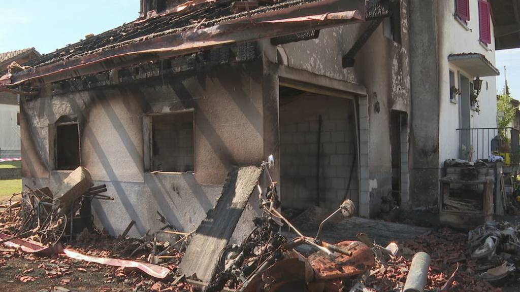 Brand eines Einfamilienhauses in Utzenstorf macht betroffen 