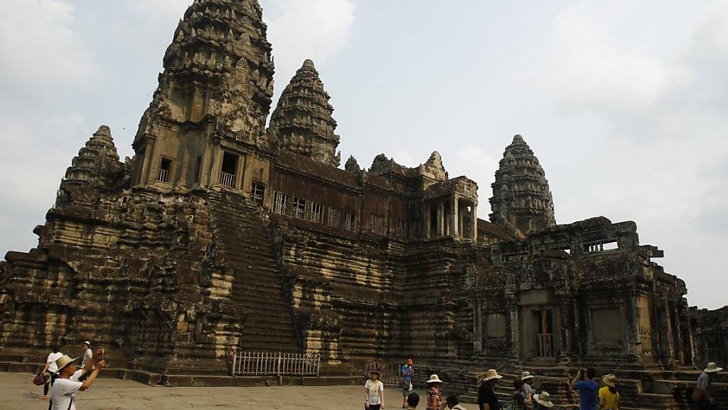 In der Nähe der Tempelanlage Angkor Wat in Kambodscha (Archivbild) haben Archäologen riesige mittelalterliche Siedlungsreste entdeckt.