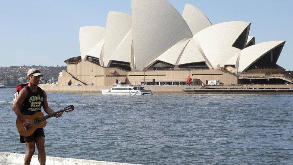 Am weltberühmten Opernhaus von Sydney wird bald gewerkelt. Vor allem der Klang in der Konzerthalle soll besser werden. Es ist die grösste Erneuerung seit der Eröffnung. (Archivbild)