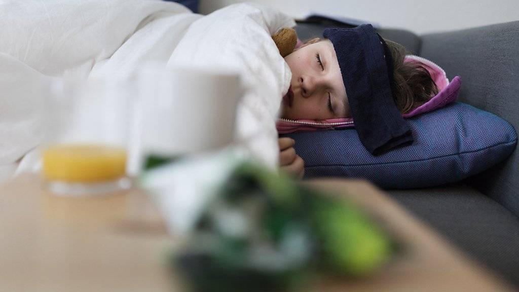 Noch ist es keine Epidemie, aber die Grippe breitet sich in der Schweiz in den meisten Regionen aus und zwingt viele Menschen ins Bett.