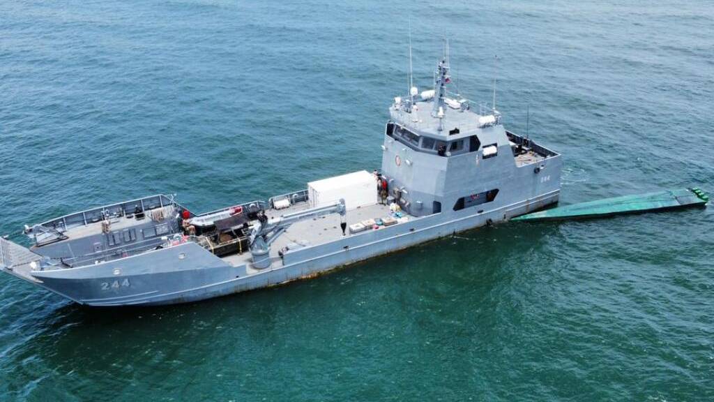 HANDOUT - Ein U-Boot mit 1,8 Tonnen Kokain an Bord wird von kolumbianischen Sicherheitskräften abgefangen. Foto: ---/Armada de Colombia/dpa - ACHTUNG: Nur zur redaktionellen Verwendung und nur mit vollständiger Nennung des vorstehenden Credits