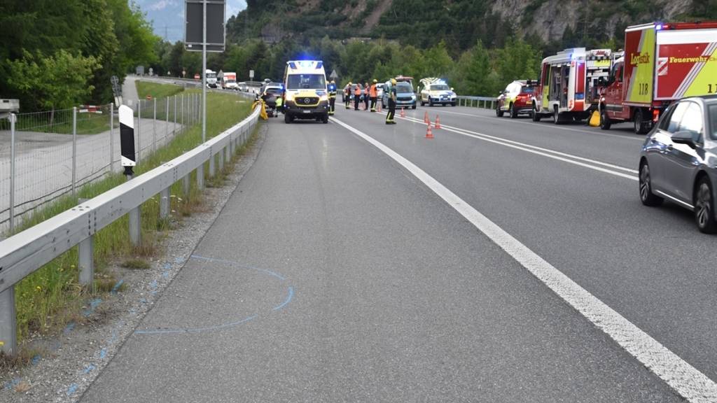 Ein Autofahrer aus den Niederlanden verstarb am Donnerstag bei einem Unfall auf der A13 in Graubünden.