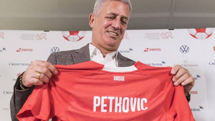 Vladimir Petkovic - der Schweizer Nati-Trainer im ...