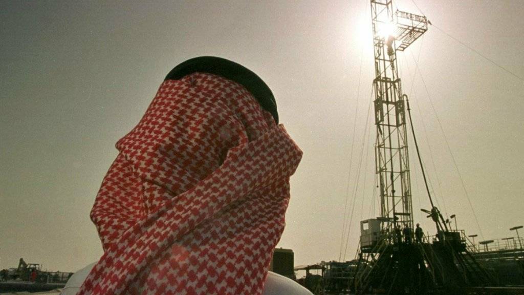 Mit angeblichen Investitionen in die Ölfirma Saudi Aramco lockte der falsche Prinz seine Opfer. (Symbolbild)