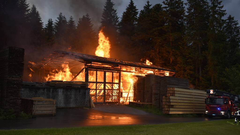 Blitzschlag war Ursache für Sägerei-Brand