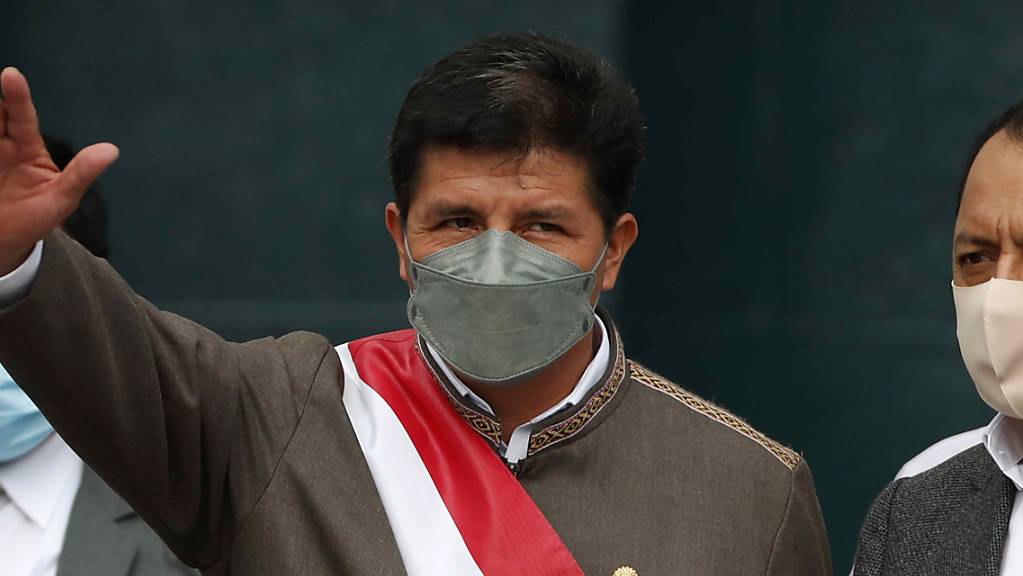Der linke Präsident Perus, Pedro Castillo, hat einmal mehr ein Verfahren wegen Amtsenthebung überstanden. Die konservativen Kräfte vermochten Castillo nicht zu stürzen. (Archivbild)