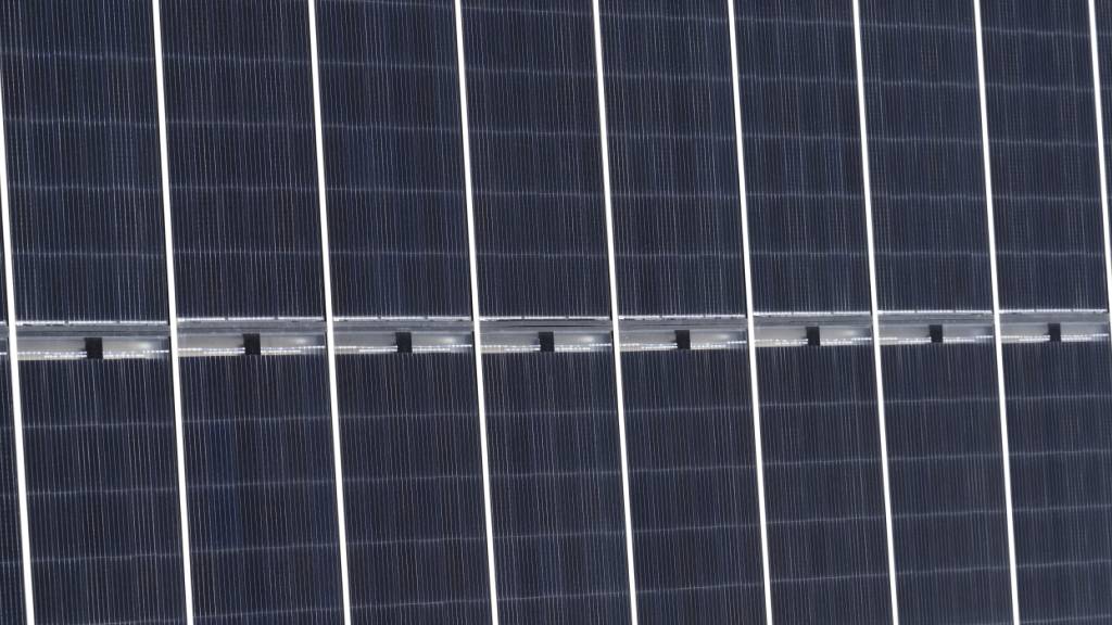 Oberhalb von Scuol soll eine alpine Solaranlage installiert werden. (Symbolbild)