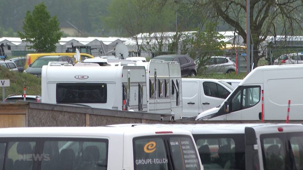 CSL Behring kämpft mit ausländischen Fahrenden: Mehr als 30 Wohnwagen besetzen Firmenparkplatz