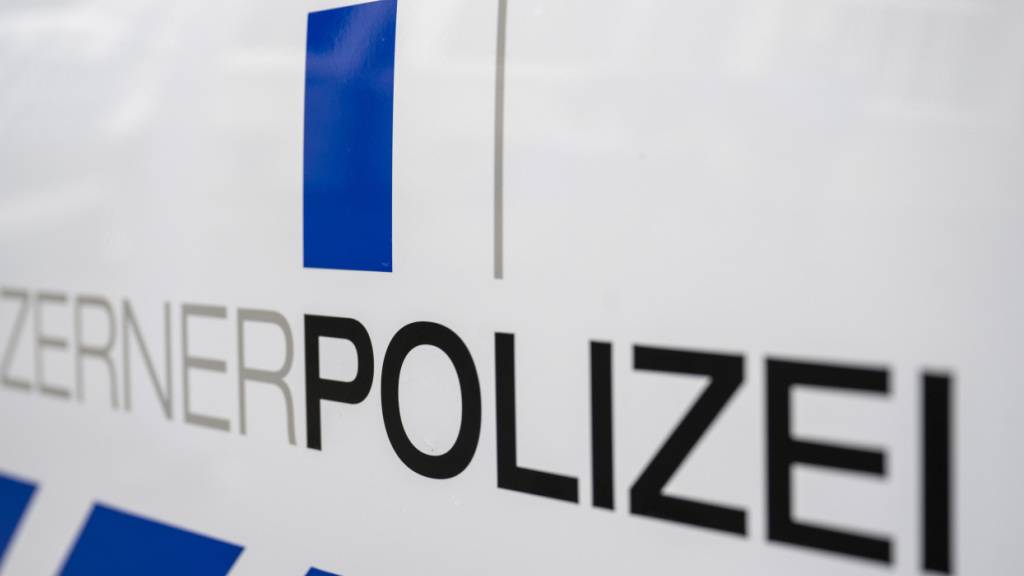 Die Luzerner Polizei musste sich um einen Motorradunfall in Malters kümmern. (Symbolbild)