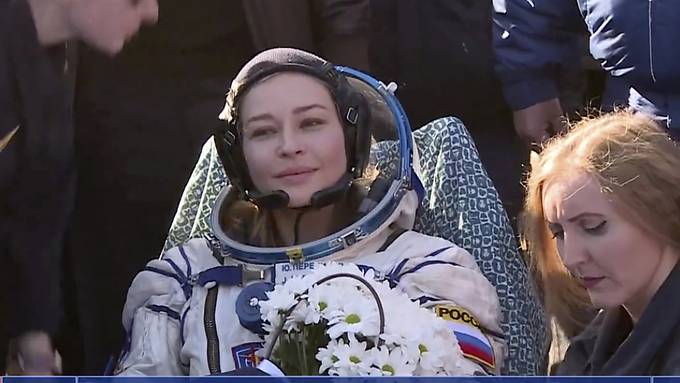 Nach Dreh auf der ISS: Russisches Filmteam zurück auf der Erde